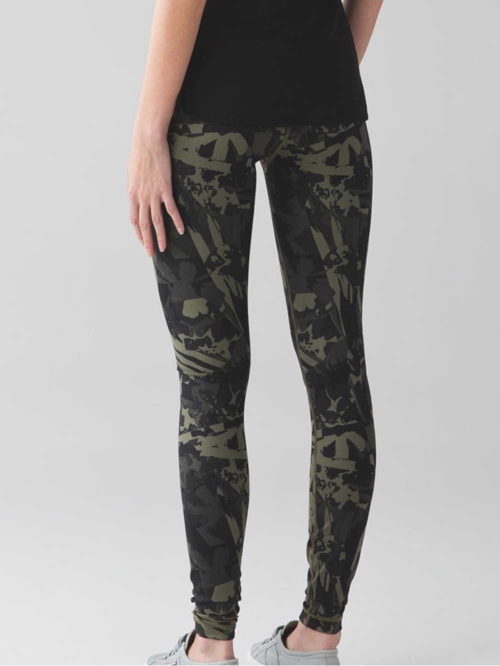 Lululemon camouflage patterned wunder under leggings 4